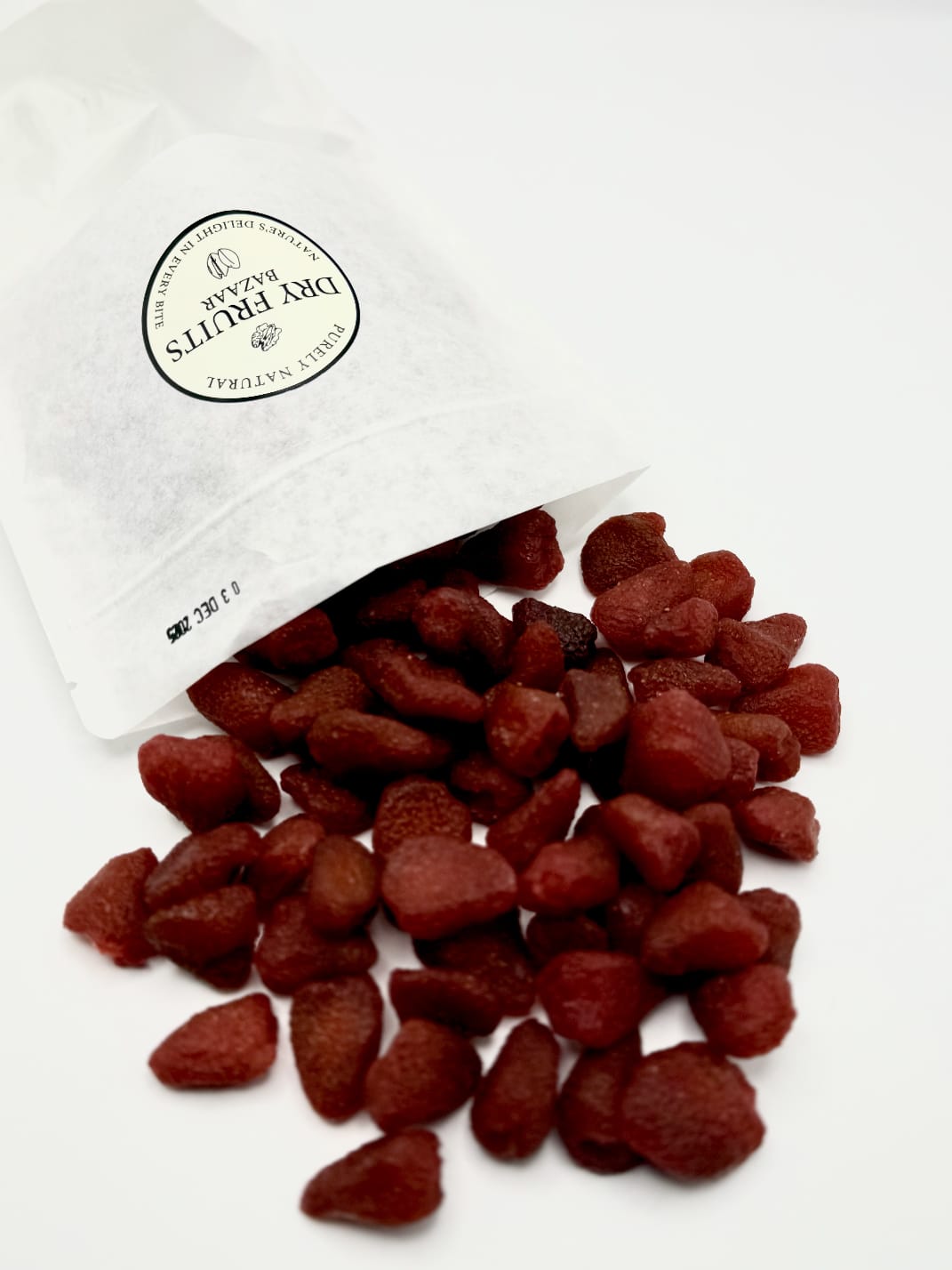 Dried Strawberry Slices – Premium Sweet & Tangy Fruity Delight