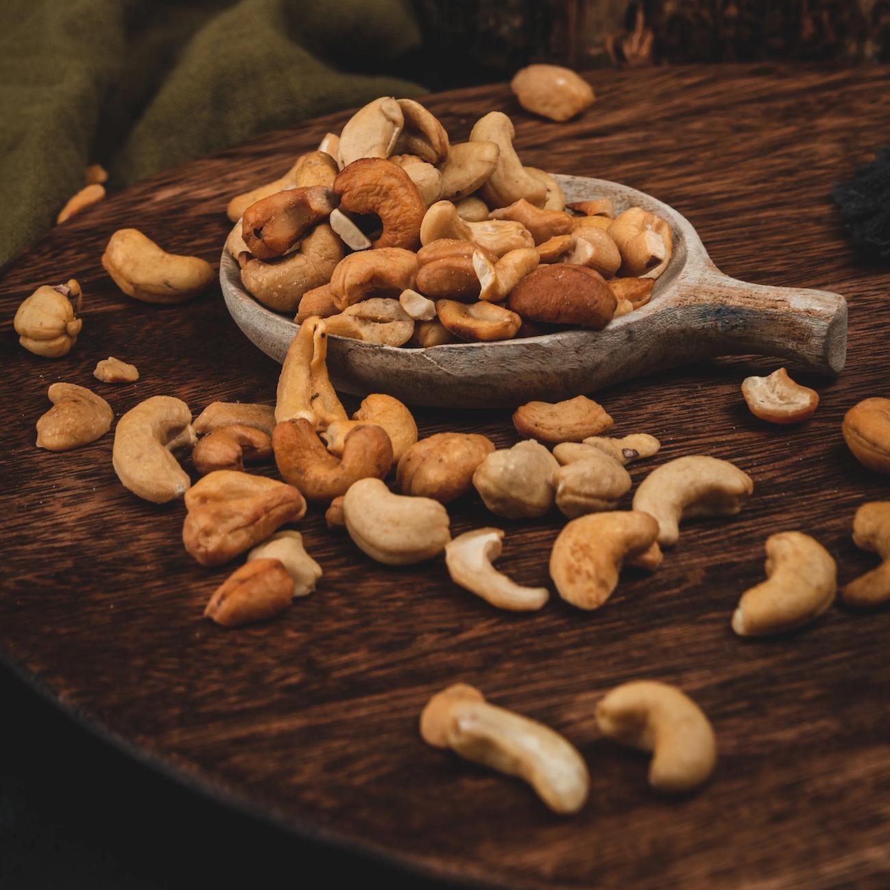 Cashews (Smokey Roasted)